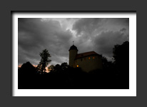 Architektur bei Nacht